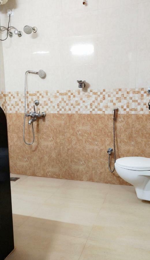 Отель Amigo Plaza Колва Экстерьер фото